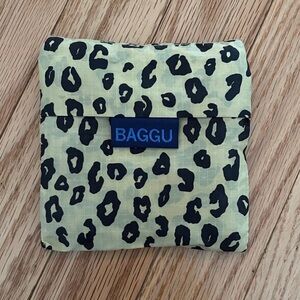 standard Baggu honey leopard